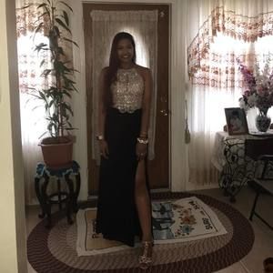 Meet your Posher, Davita